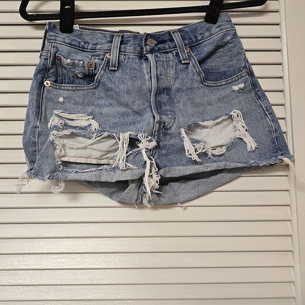 Levi Strauss & Co - 501 100% Cotton Distressed Denim Shorts With Pockets